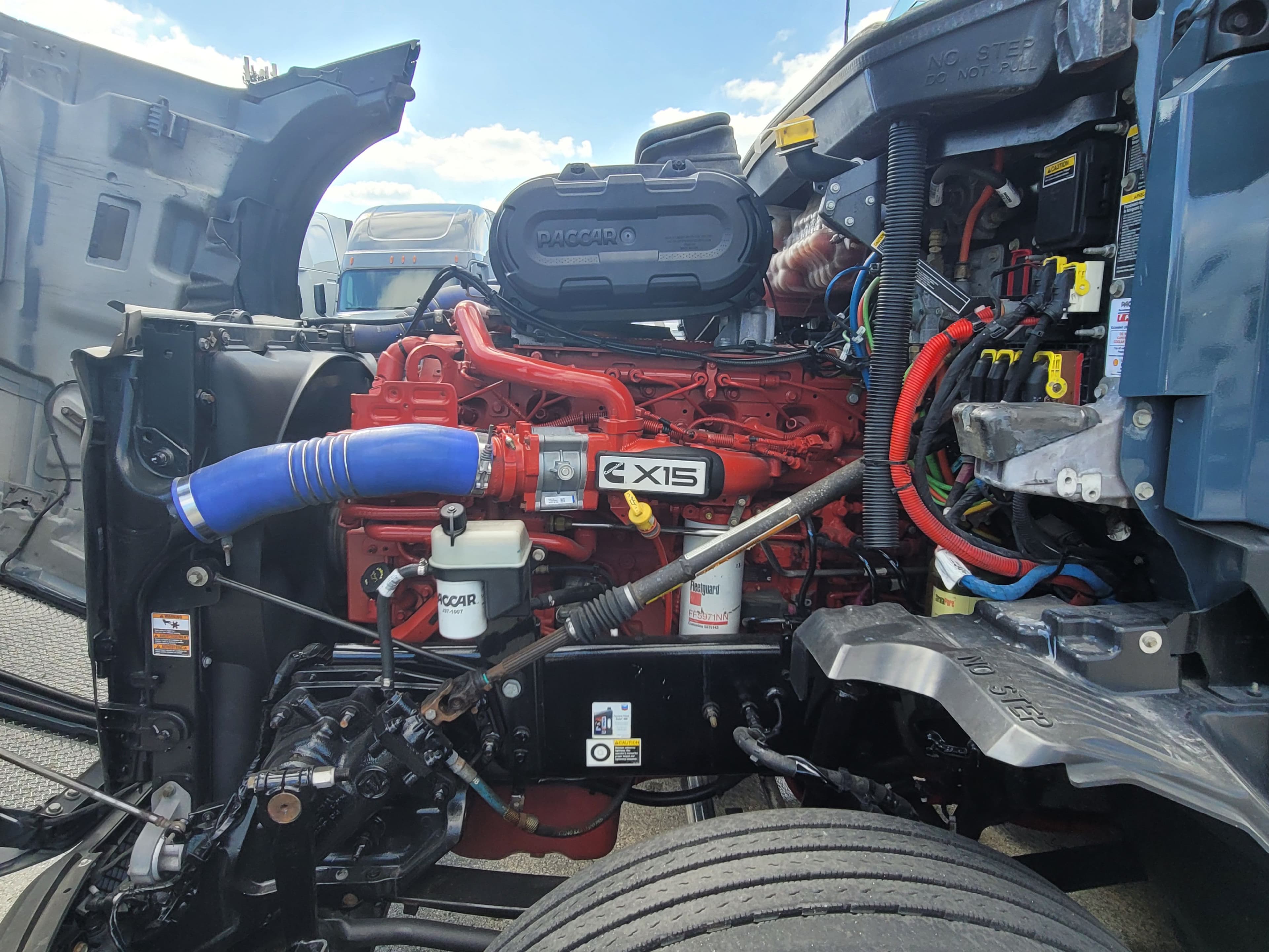 2023 Kenworth T680 image 6