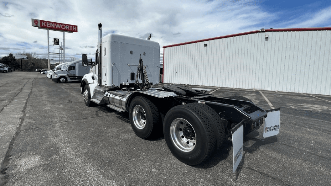 2020 Kenworth T880 image 6