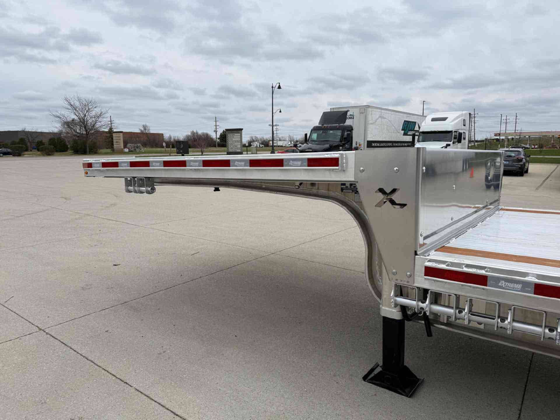 2027 Extreme XS60 Step Deck image 12