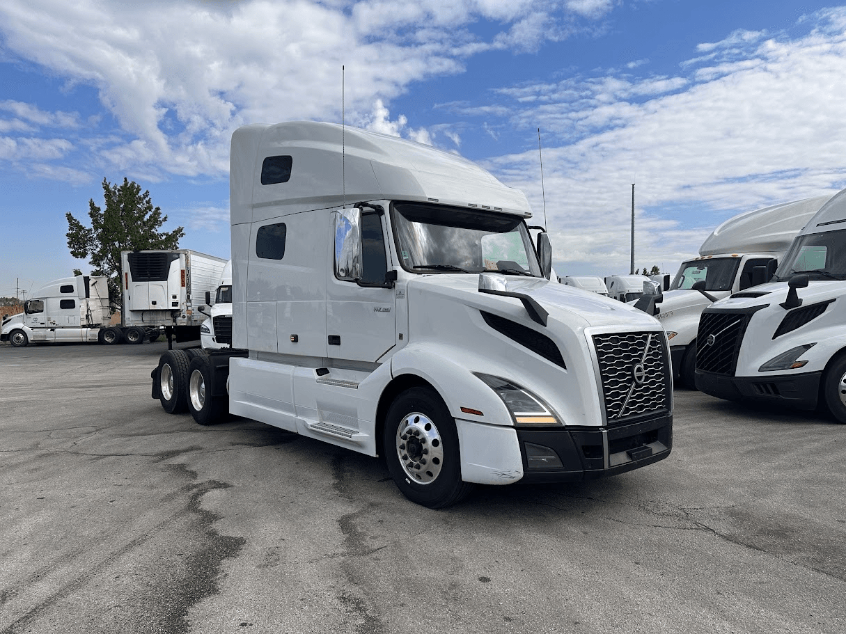 2022 Volvo VNL760 image 3