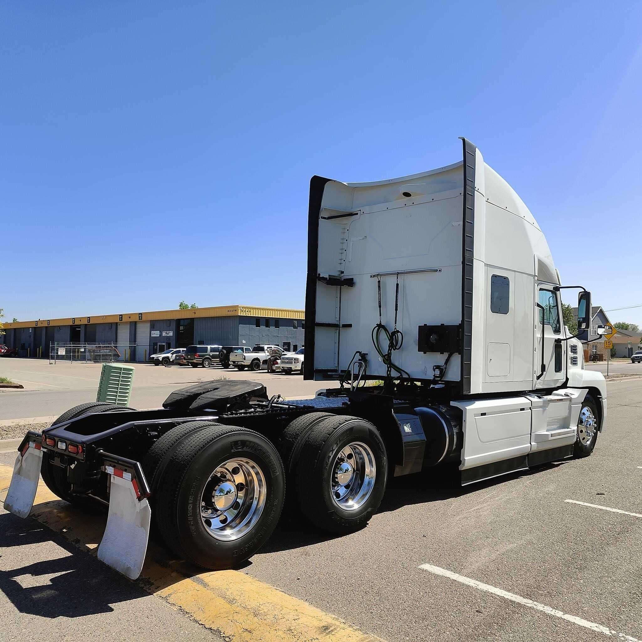 Used 2020 MACK ANTHEM Conventional - Sleeper Truck image 4