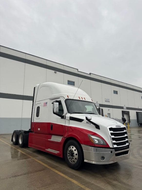 2022 Freightliner Cascadia image 3