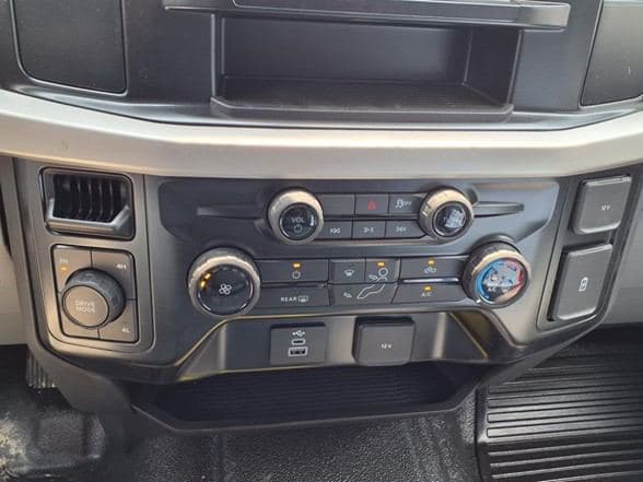 2025 Ford F350 image 19