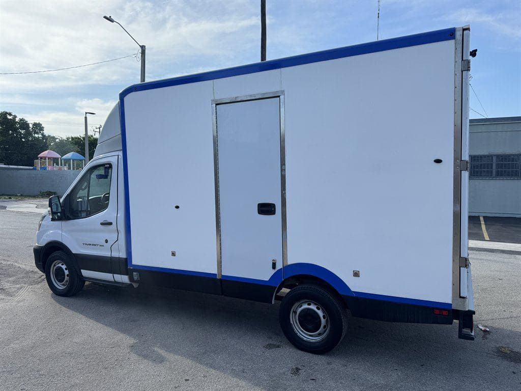 2023 Ford Transit T-350 image 10