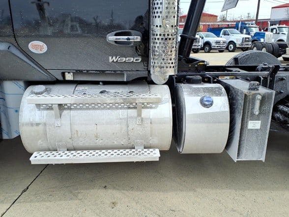 2026 Kenworth W990 image 5