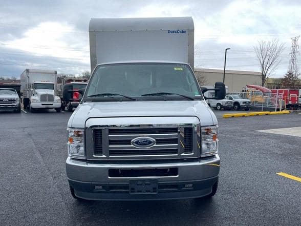 2024 Ford E350 image 11