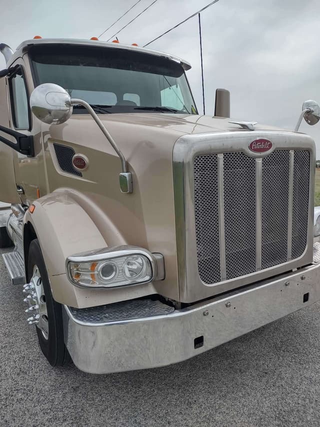 2019 Peterbilt 567