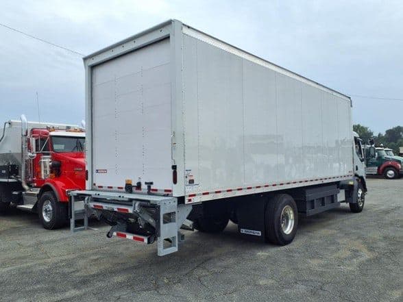 2026 Kenworth K270E image 5