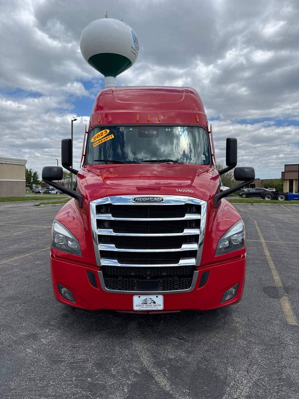 2023 Freightliner Cascadia 126 image 2