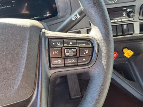 2026 Kenworth T880 image 25