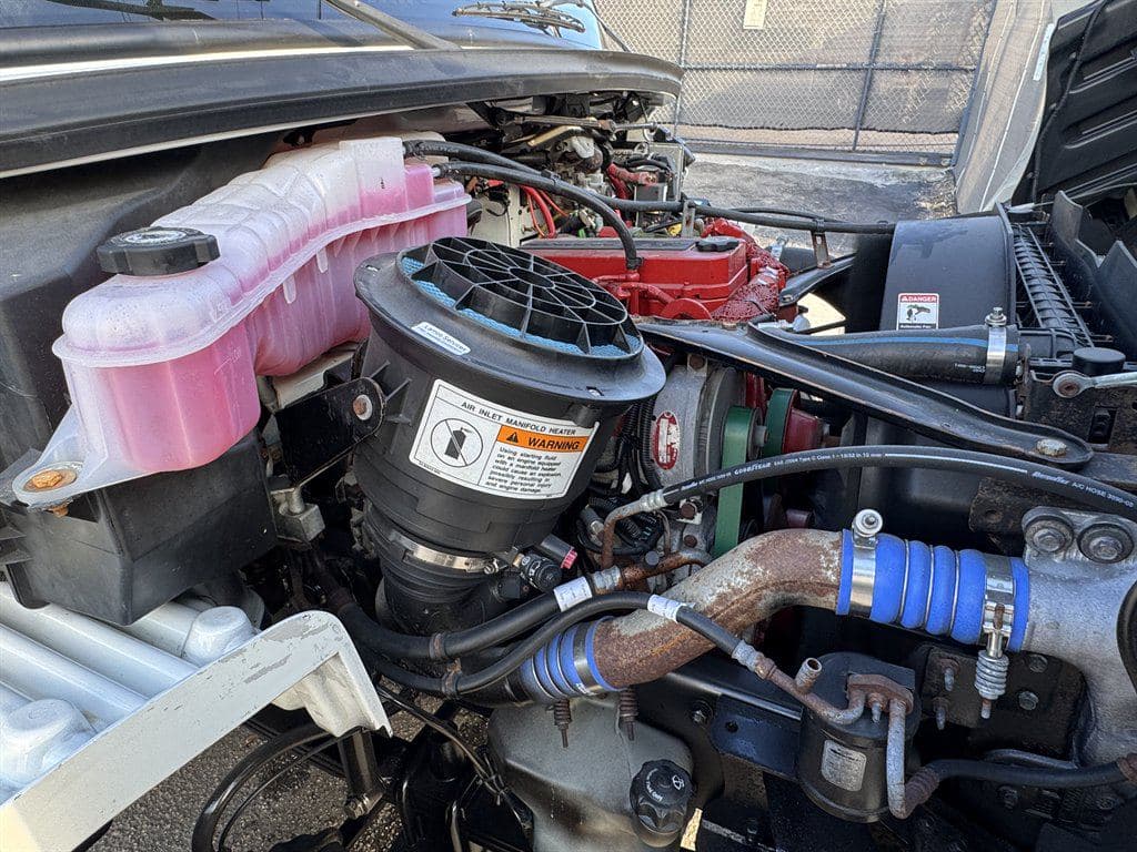 2015 Freightliner M2 106 image 39