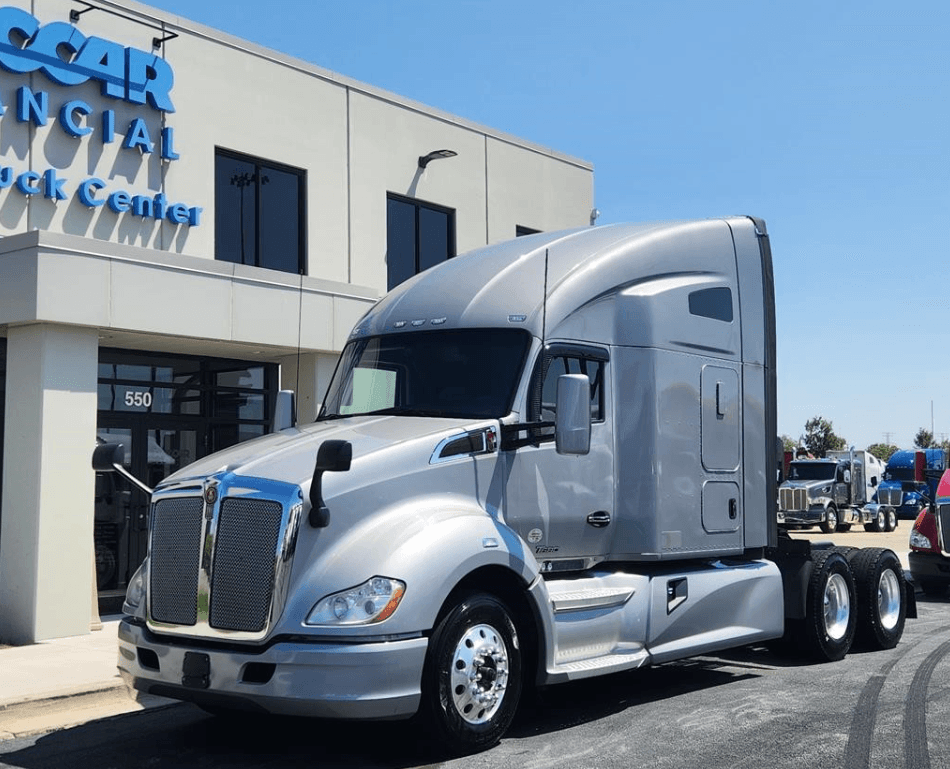 2020 Kenworth T680 image 2