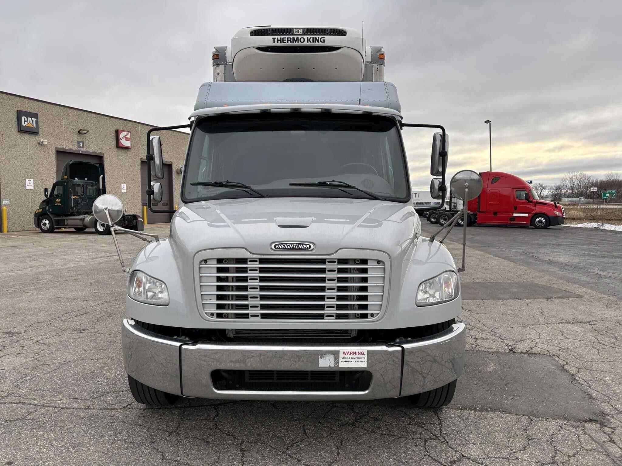 2019 Freightliner M2 image 4
