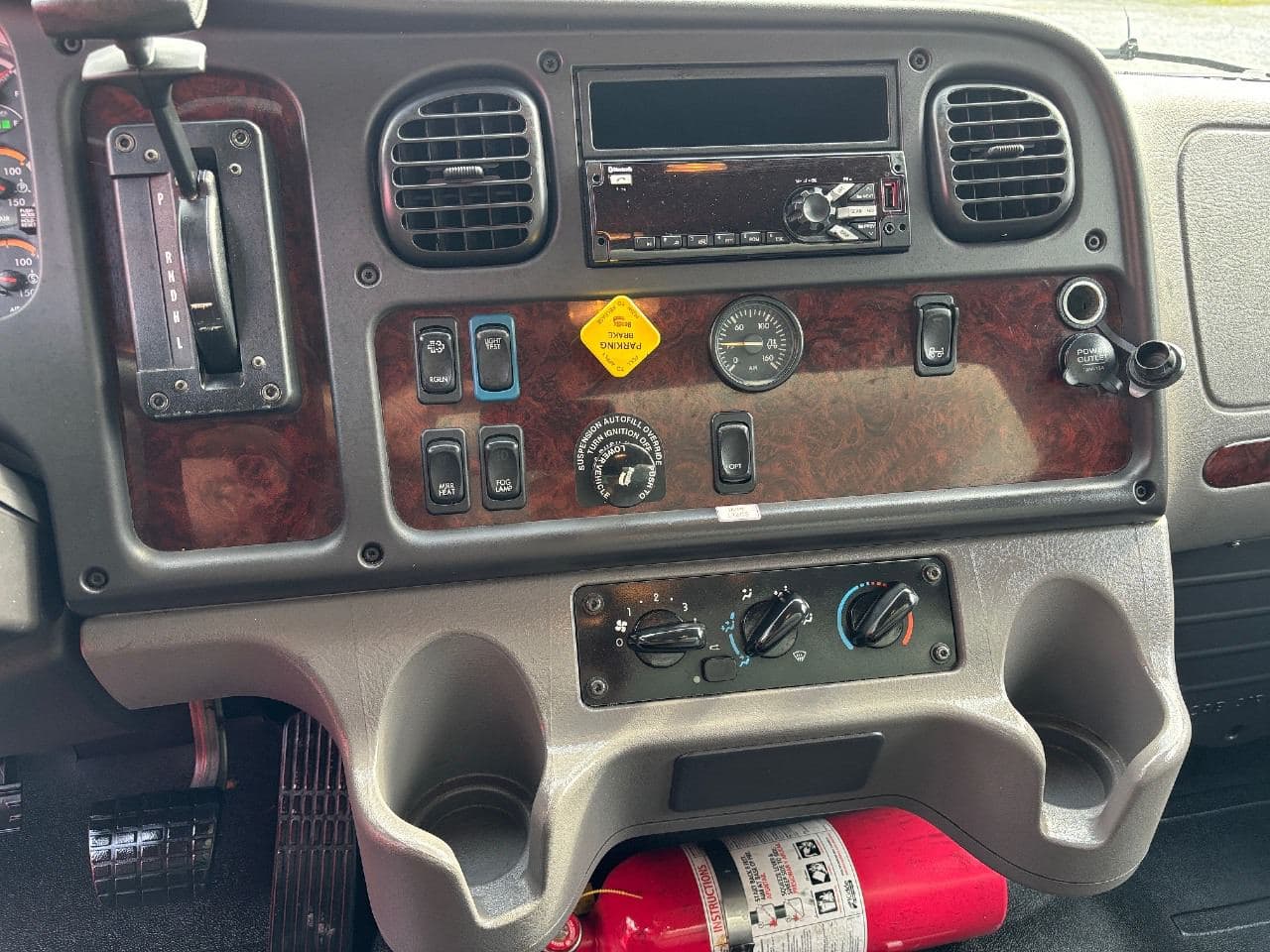 2019 Freightliner M2106 image 24