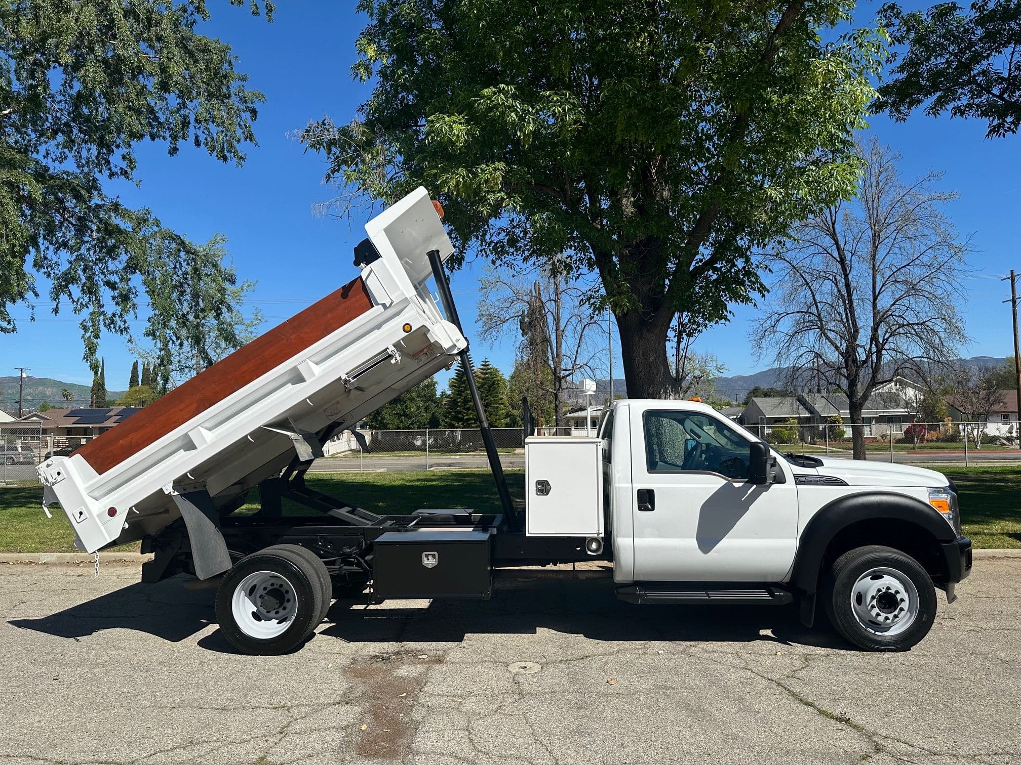 2011 FORD F550 SD 13432 image 5