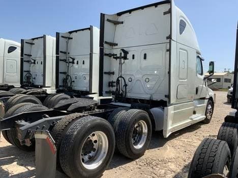 2020 Freightliner Cascadia image 5