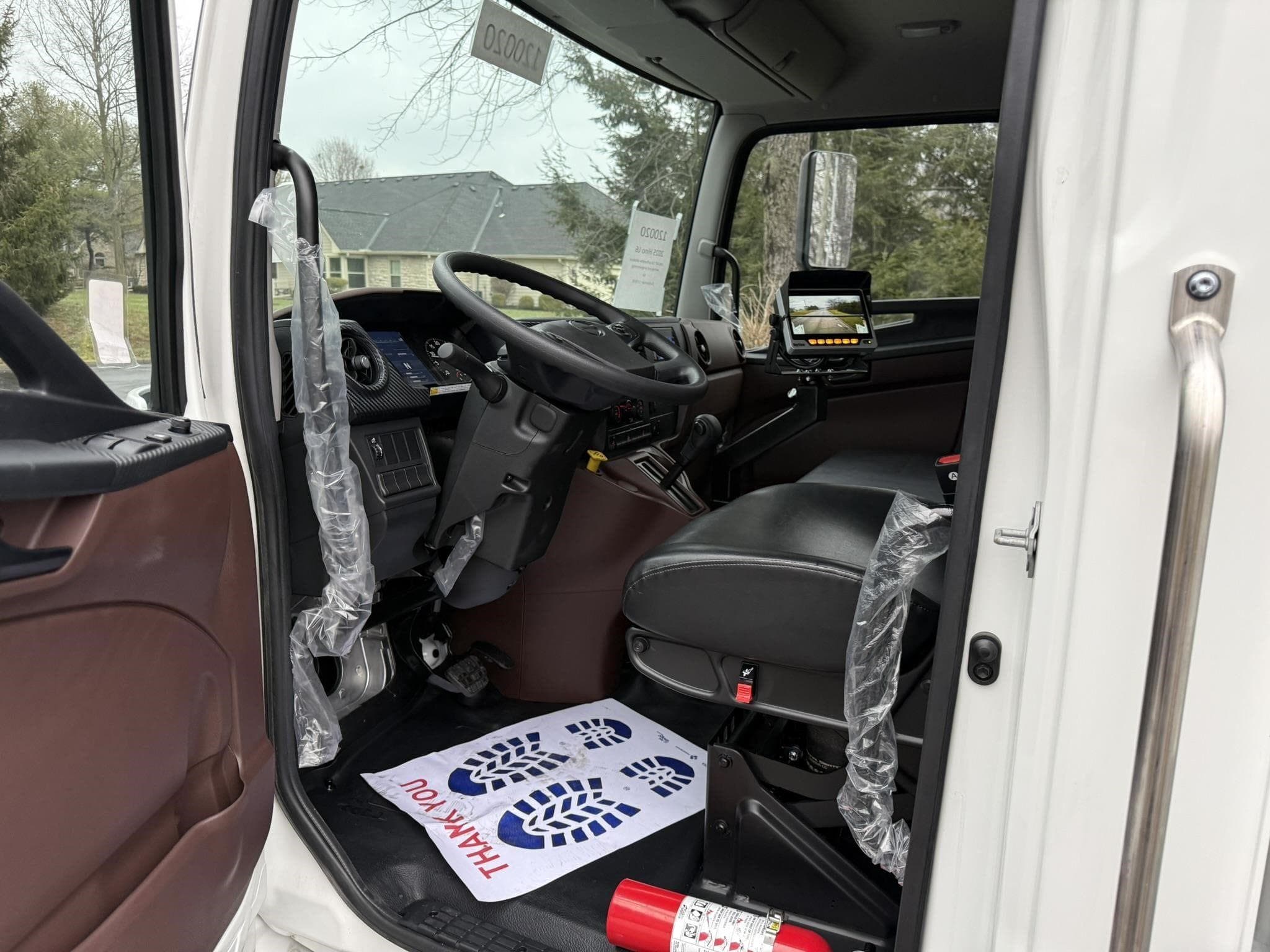 2025 HINO L6 120020 image 16