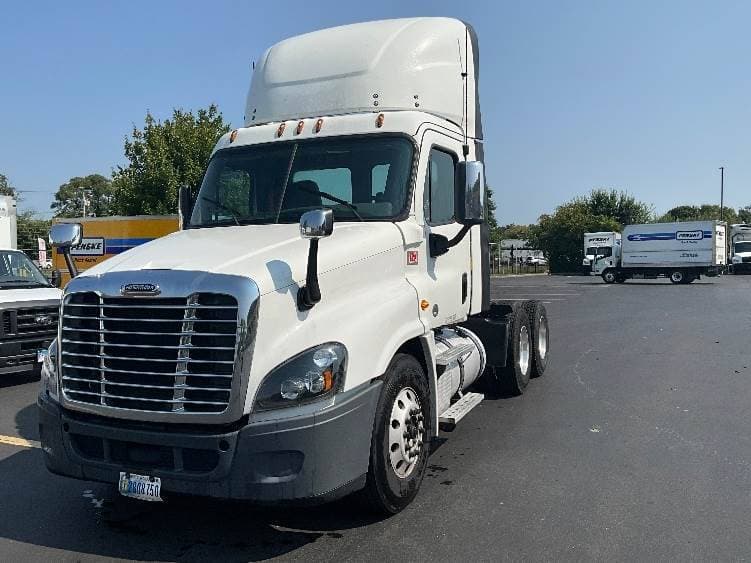 2018 Freightliner Cascadia image 11
