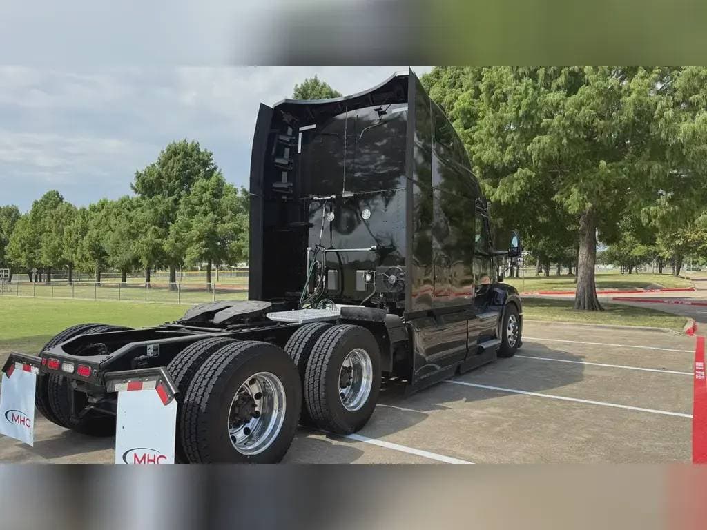 2022 Peterbilt 579 image 5