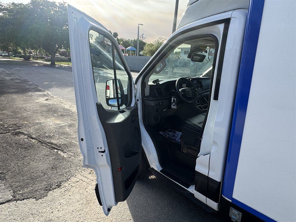 2023 Ford Transit T-350 image 50