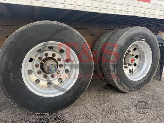 2017 HYUNDAI 48300 image 9