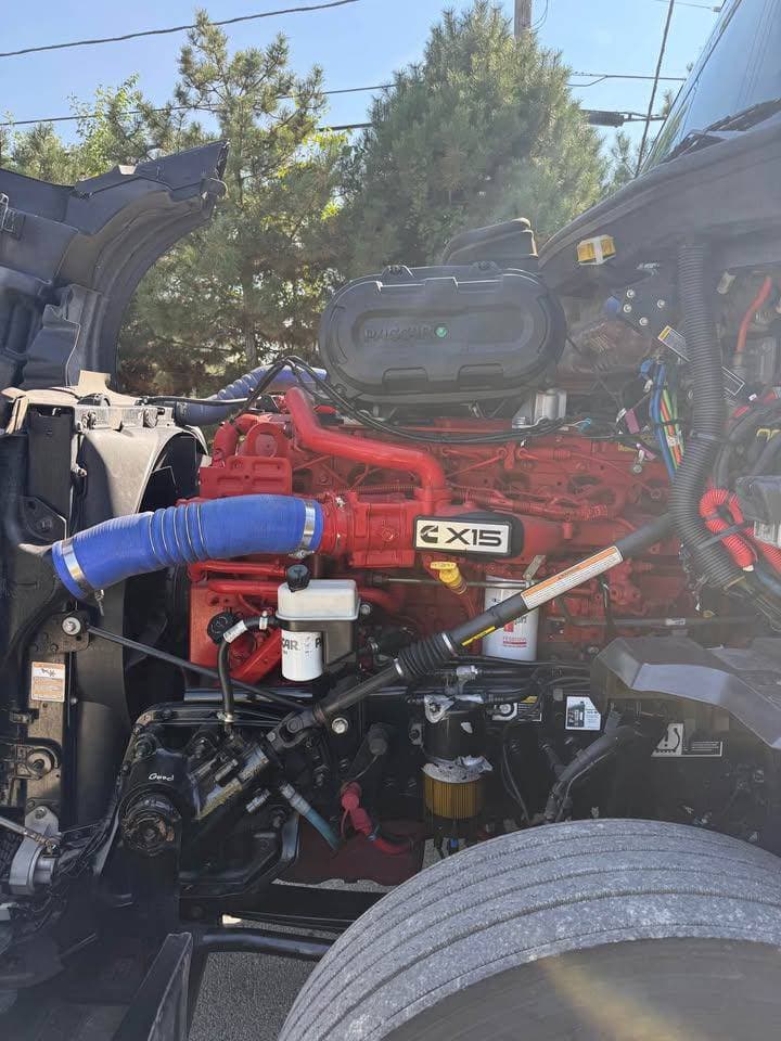 2022 Kenworth T680 image 7