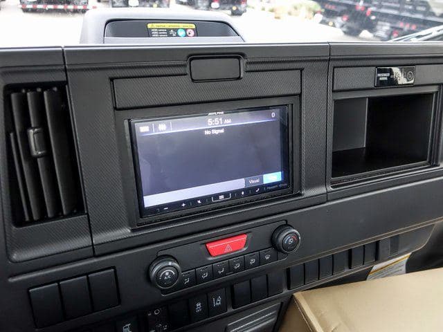 2025 Chevrolet 4500 HD LCF Diesel Base image 12