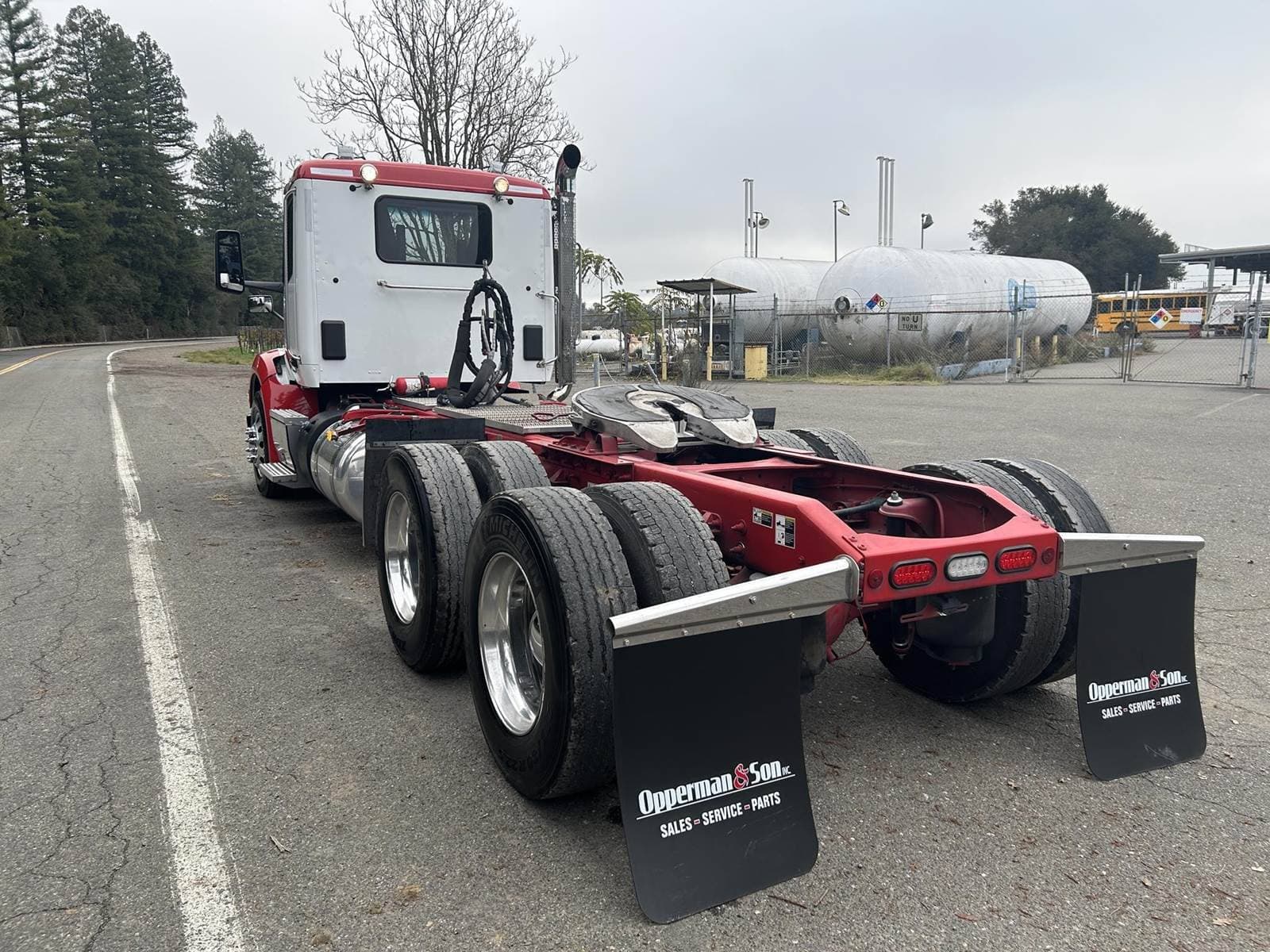 2022 Peterbilt 579 image 6
