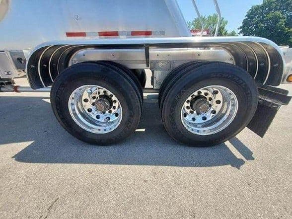 2025 Mac Trailer Mfg 1650 Cft image 10