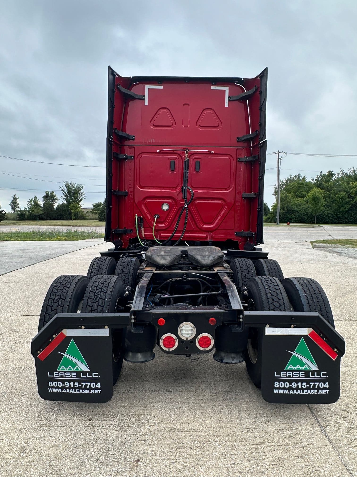 2020 Freightliner Cascadia 126 image 8