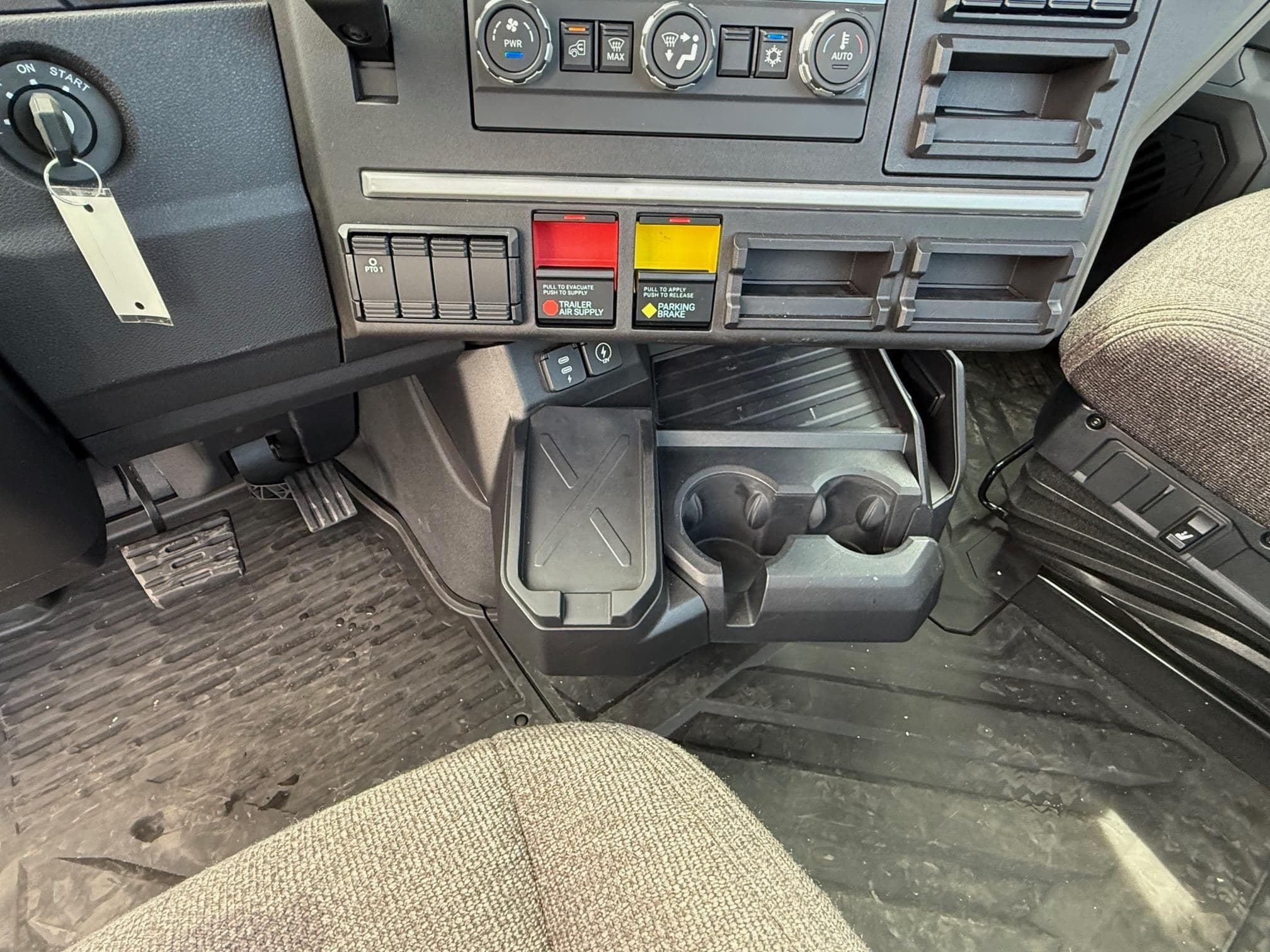 2026 MACK PIONEER 64T 121350 image 12