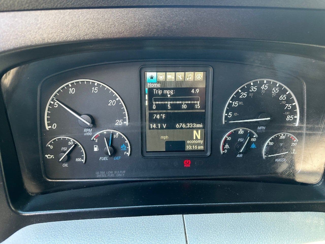 2019 Freightliner Cascadia 126 image 22