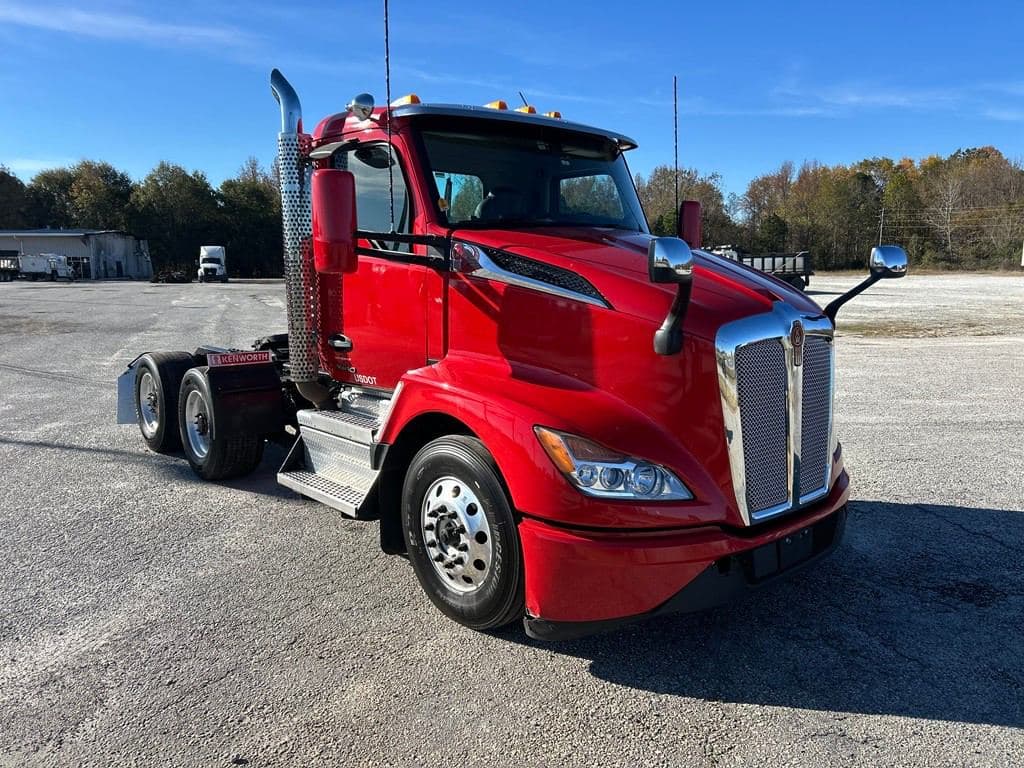 2023 Kenworth T680 image 9