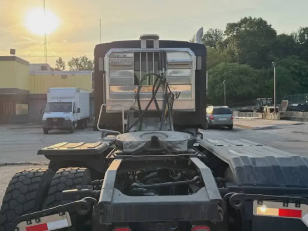 Used 2023 MACK Tractor, Western Hauler, Conventional - Sleeper Truck image 4