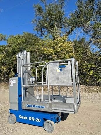 2016 GENIE GR20 image 6