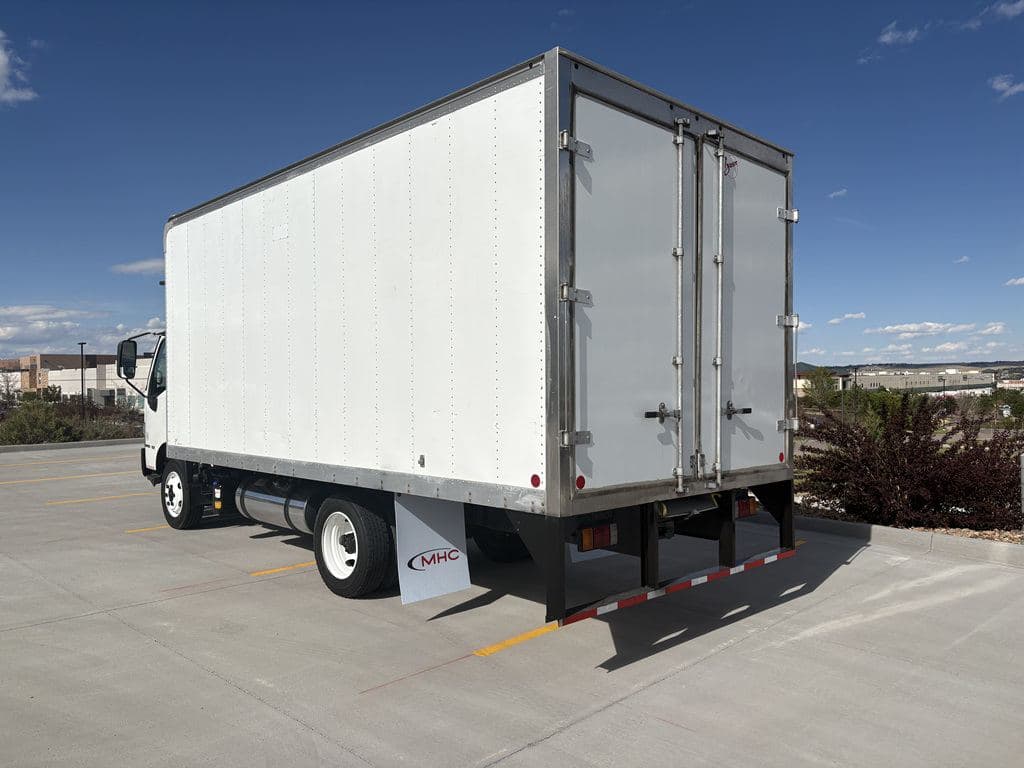 Used 2020 HINO 195 image 8