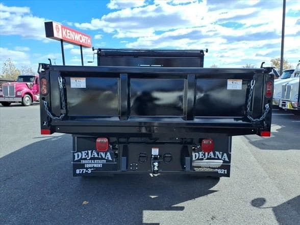 2026 Ford F550 image 4