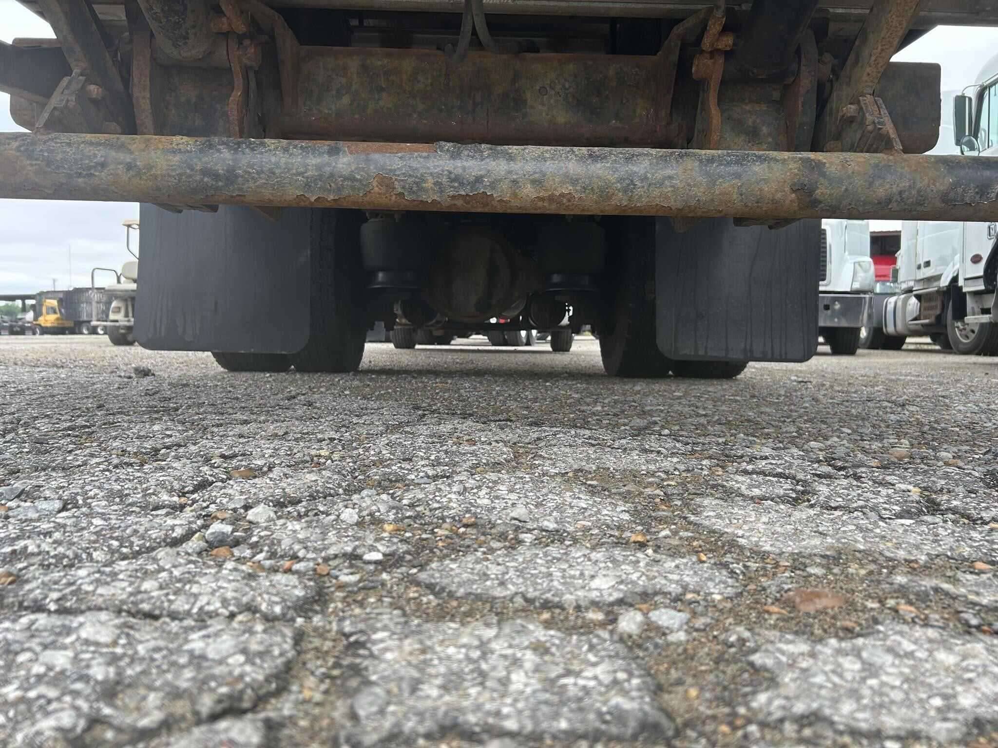 2019 Freightliner M2 image 14
