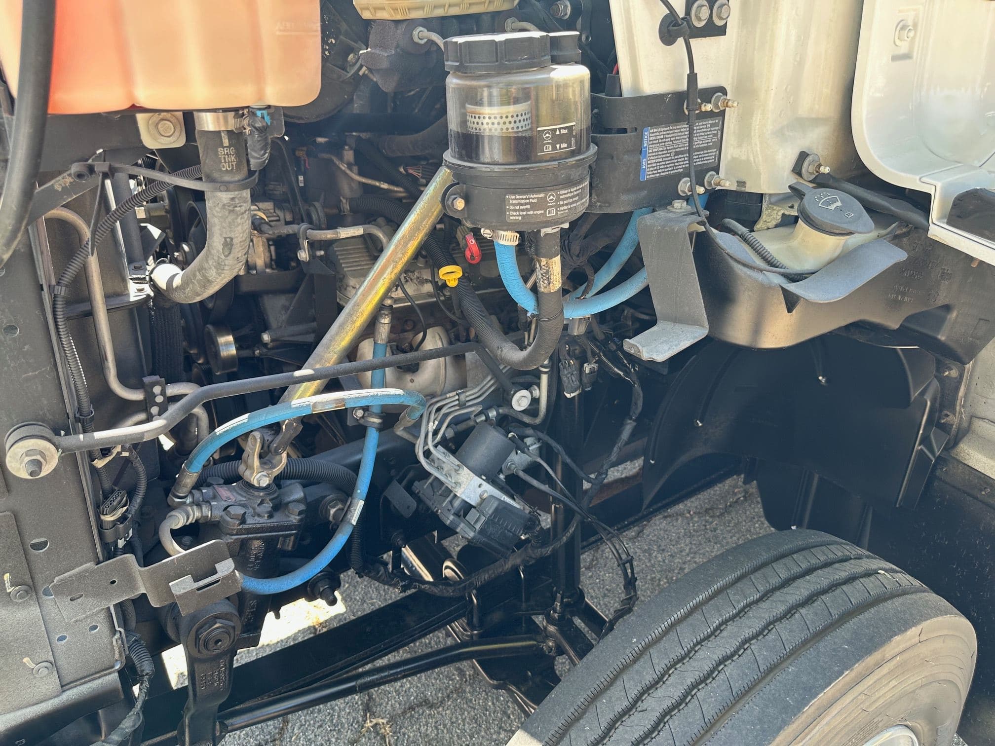 2007 GMC C7 image 42