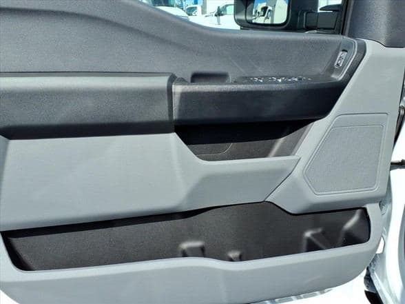 2025 Ford F550 image 20