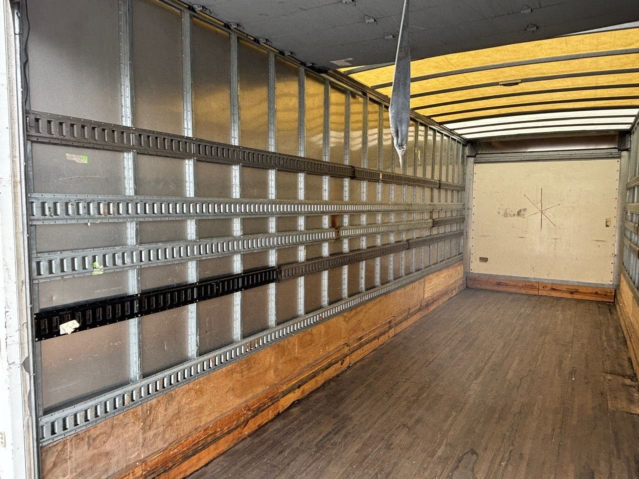 2019 Freightliner M2106 image 30