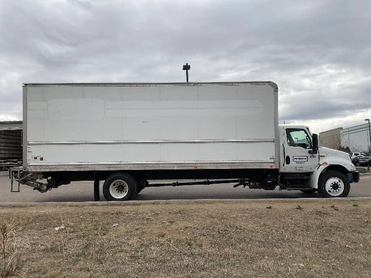 2022 International MV607 Box Truck - 220HP, 6 Speed Automatic, Roll up Door image 15