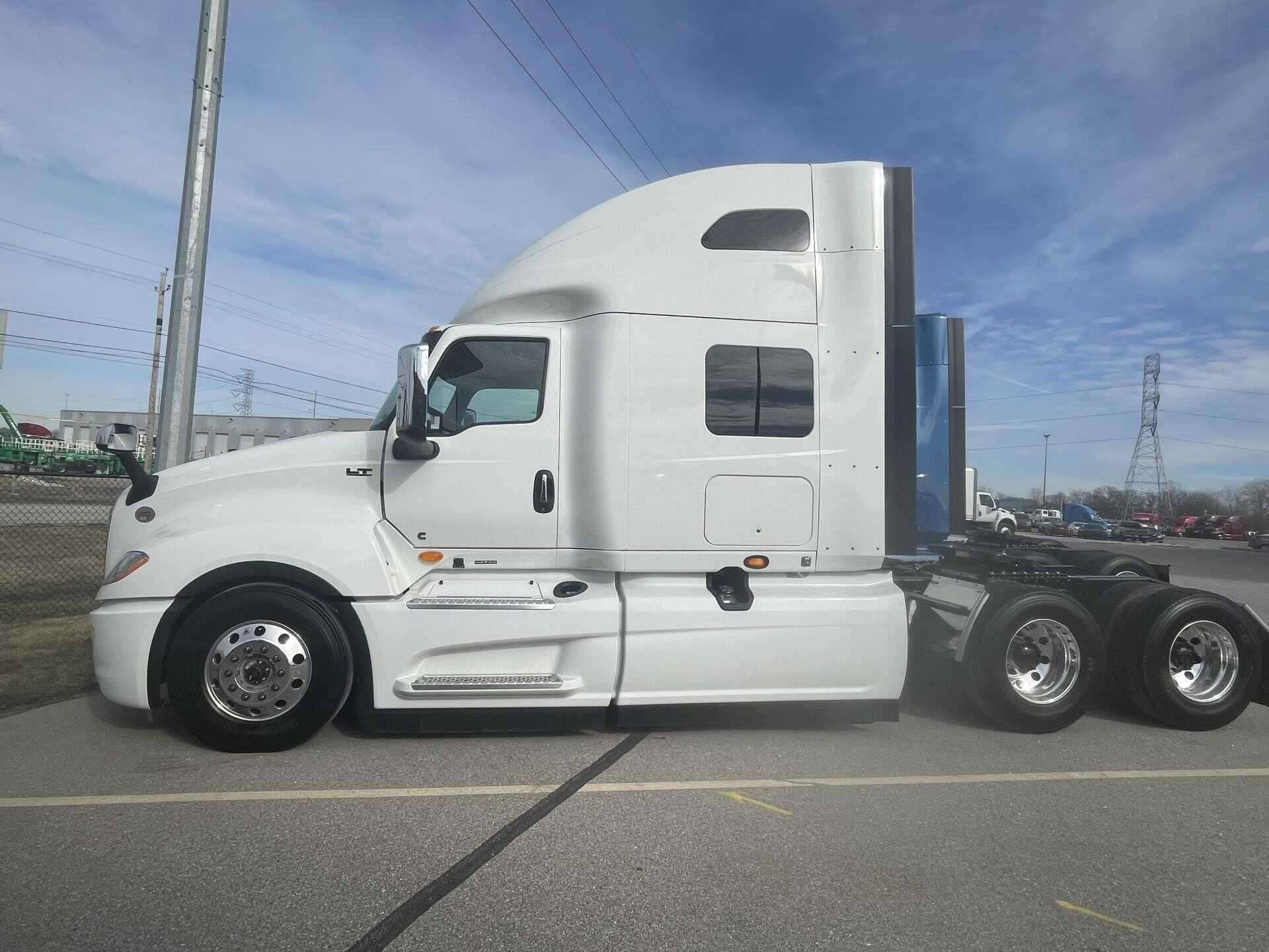 2026 International LT62F image 4