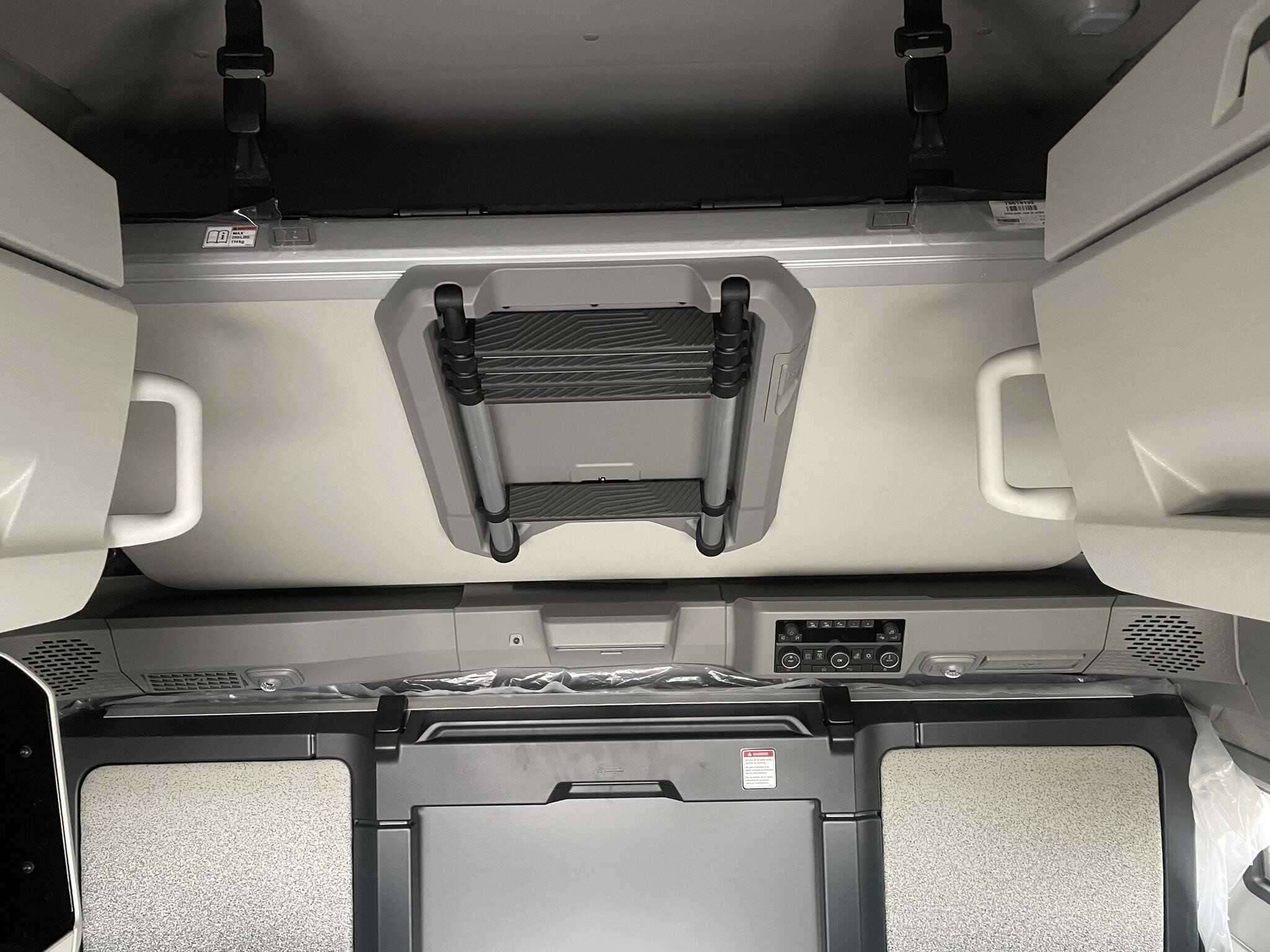 2026 Volvo NEW VNL image 3