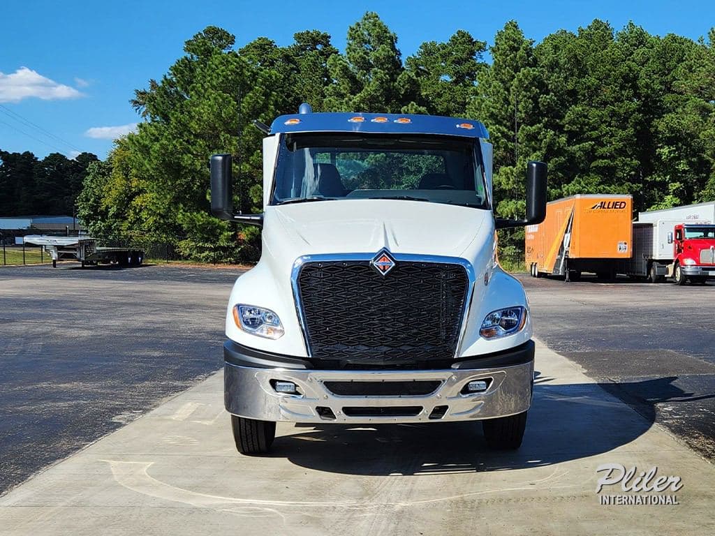 2025 INTERNATIONAL LT SN298703 image 2
