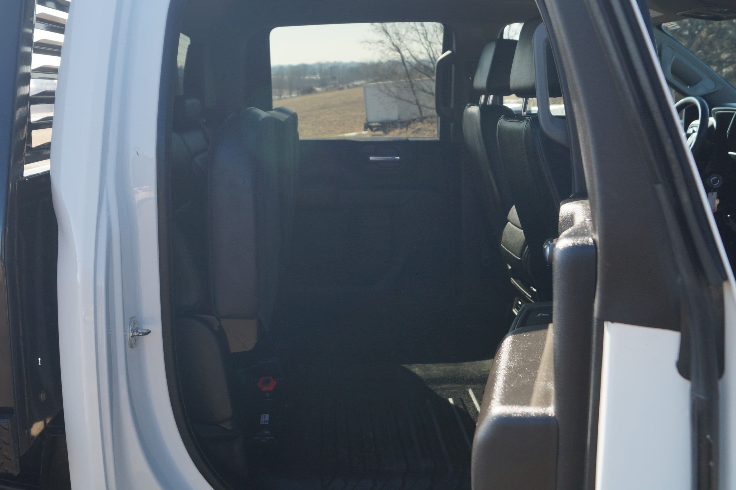 2023 Chevrolet Silverado 2500 WT - 8ft Flatbed - 4WD 6.6L V8 image 16