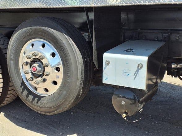 2025 Kenworth T880 image 10