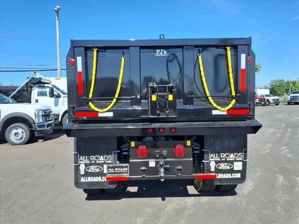 2027 Ford F750 XL SD image 8