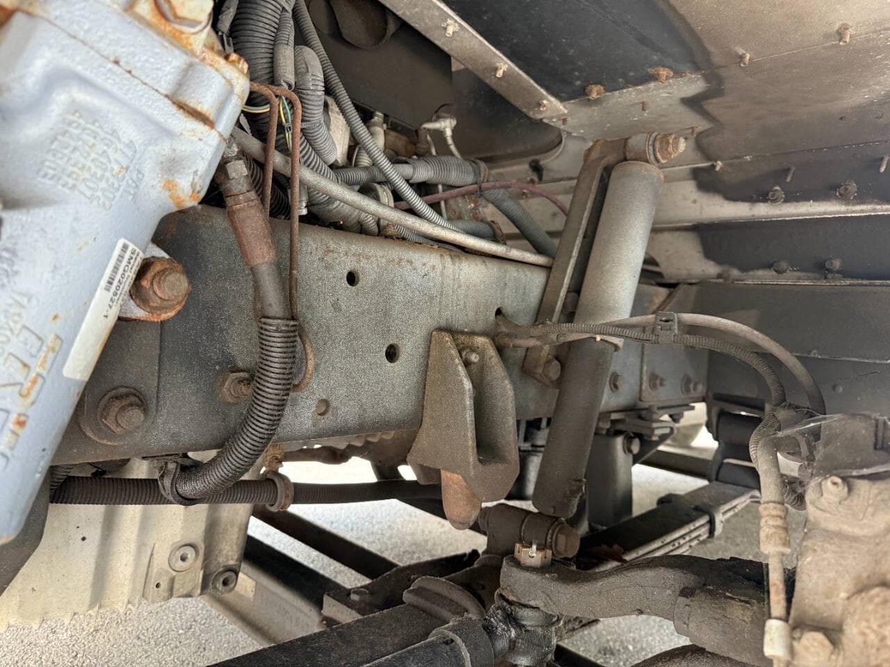 2003 Freightliner MT45 image 16