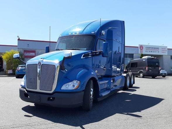 2021 Kenworth 310 image 1